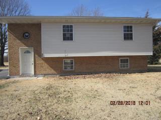 102 Elm St, East Saint Louis, IL 62206-1056