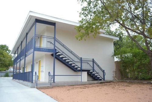 3421 5th St, Fort Worth, TX 76107-2103