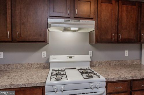 121 Vine St, Lancaster PA  17602-3517 exterior