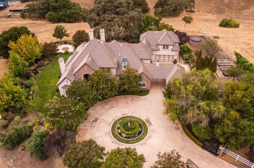 3370 Little Valley Rd, Sunol, CA 94586-9493