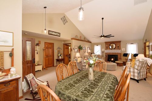 5541 Meissen Dr, Springfield OH  45502-8878 exterior