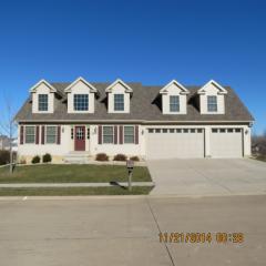 1014 Meadowview Ln, Davenport IA  52806-2811 exterior