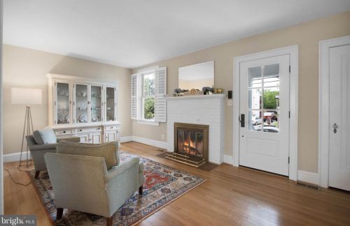 2408 3rd St, Arlington VA  22201-1409 exterior