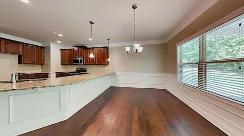 8051 Windmark Pl, Lithia Springs, GA 30122-7813
