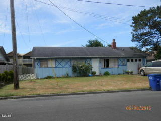 1137 Hurbert St, Newport OR  97365-3304 exterior
