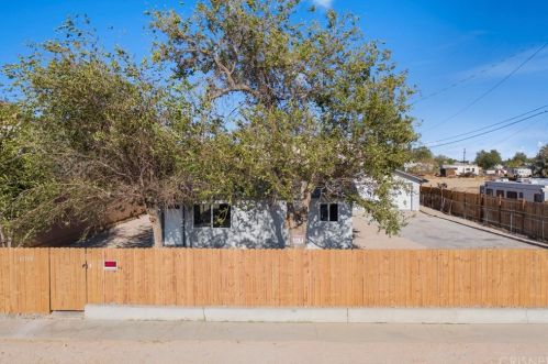 43540 6th St, Lancaster, CA 93535-4754