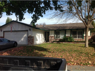 8582 Ousley Dr, Gilroy, CA 95020-3729