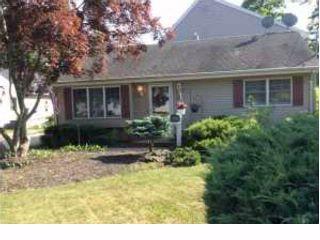24 Kremer Ave, Tinton Falls, NJ 07724-1729