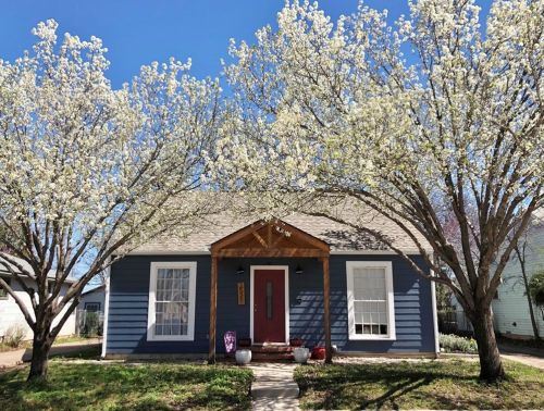 2521 Wayside Ave, Fort Worth TX  76110-2244 exterior