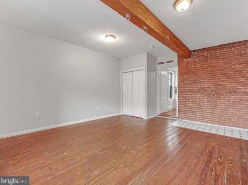 218 Duke St, Lancaster PA  17602-4205 exterior