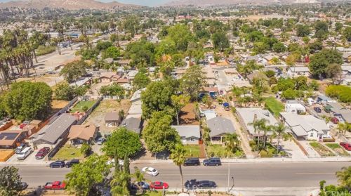 4065 Wallace St, Riverside CA  92509-6841 exterior