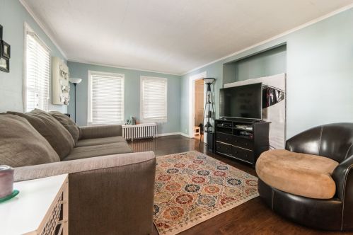 230 Elm St, Sycamore IL  60178-1931 exterior