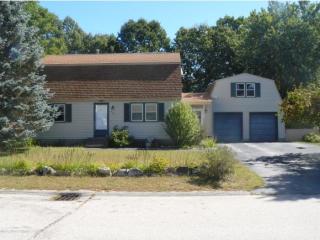 463 Stockdale Cir, Portsmouth, NH 03869-5638
