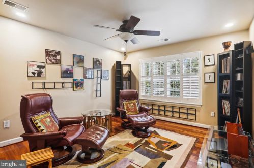 317 Woonsockett Ln, Silver Spring MD 20905-5778 exterior