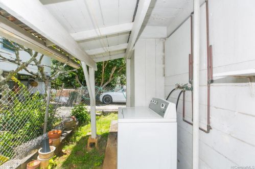 1635 Alaneo St, Honolulu HI  96817-2915 exterior