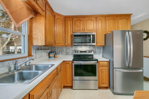 1555 Scenic Dr, Sauk Rapids, MN 56379-9547