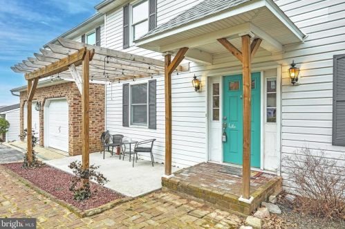 1649 Randow Rd, York, PA 17403-3025