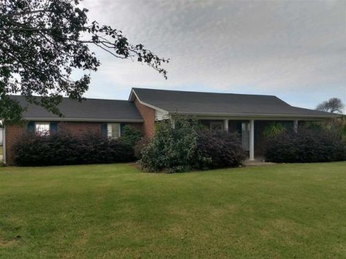 877 Robertson Rd, Friendship, TN 38034-3751