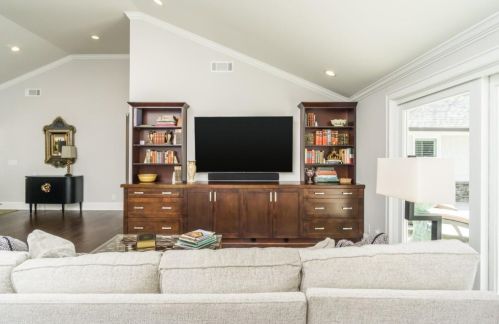 2553 Echo Dr, Atlanta GA  30345-3528 exterior