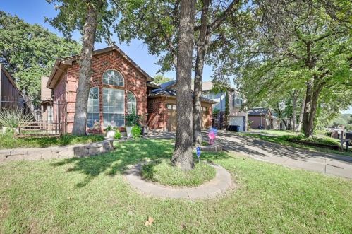 1612 Pacific Pl, Fort Worth, TX 76112-4617