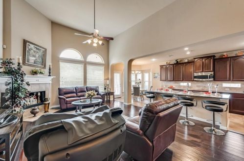 1500 Grassy View Dr, Fort Worth TX  76177-7550 exterior