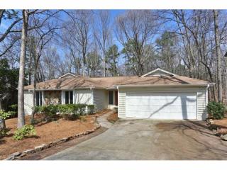 330 Woodchuck Ct, Roswell, GA 30076-3633