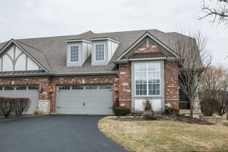 1218 Stonebriar Ct, Naperville, IL 60540-8017