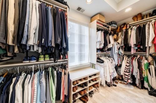 1227 Brookhaven Dr, Atlanta GA  30319-3105 exterior
