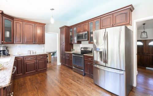 1117 Mountain View Cir, Fairfield CA  94558-5311 exterior
