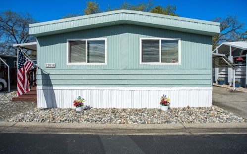 12018 Hemlock Dr, Auburn, CA 95603-2917