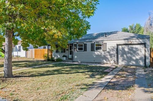 1121 Hillside St, Denver, CO 80010-3345