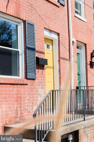 121 Vine St, Lancaster PA  17602-3517 exterior