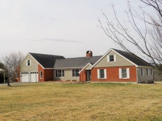 4012 Spear St, Shelburne, VT 05482-6563