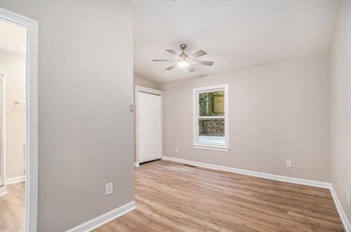 484 Fairlane Cir, Atlanta GA  30331-1508 exterior