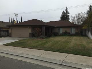 1011 Yuloni Dr, Lodi, CA 95240-0681