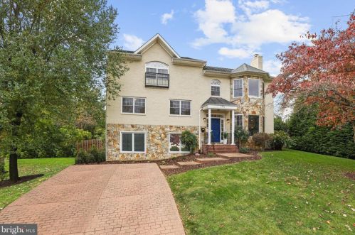 1416 Pathfinder Ln, Mc Lean, VA 22101-3504