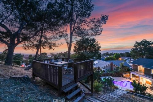 1089 Armstrong Cir, Anaheim, CA 92807-4508