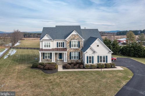 38764 Golden Eagle Pl, Lovettsville, VA 20180-2790