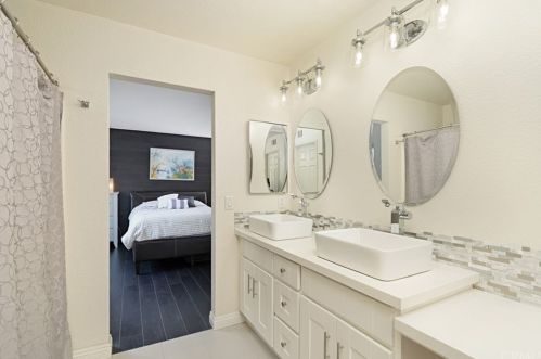 165 Church Pl, Irvine CA  92602-0754 exterior