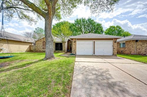 934 Holly Hall Dr, Richmond TX  77406-2376 exterior