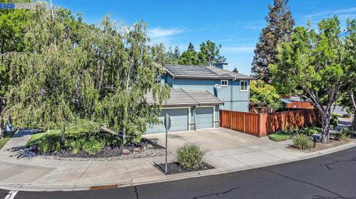 5590 Felicia Ave, Livermore, CA 94550-8126