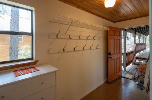 13178 Muhlebach Way, Truckee CA  96161-6424 exterior