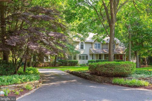 5 Shawnee Dr, Wenonah, NJ 08090-1960