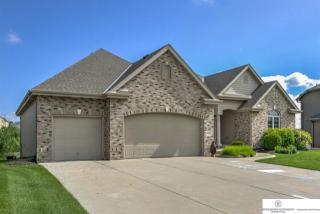 2208 Oriole Dr, Bellevue, NE 68123-5509