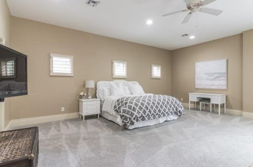 11401 Eagles Gln Dr, Austin TX  78732-2088 exterior