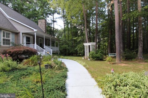 12812 Kelsey Cir, Spotsylvania VA  22553-4020 exterior