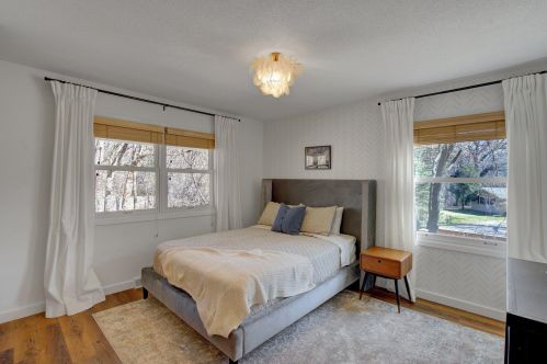 302 Cimarron Rd, Saint Paul MN  55124-9751 exterior