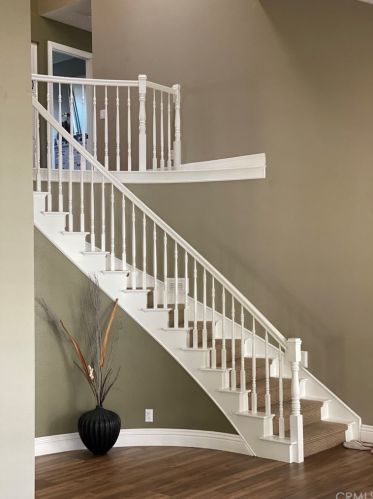 10 Vispera, Irvine CA  92620-2127 exterior