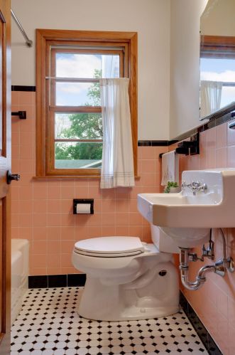 879 Hoyt Ave, Saint Paul MN  55106-1042 exterior