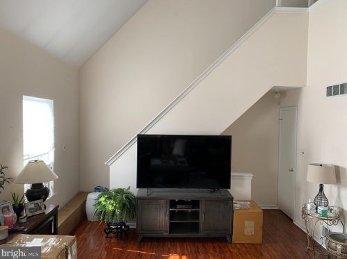 132 Knoll Dr, Blenheim, NJ 08012-5417